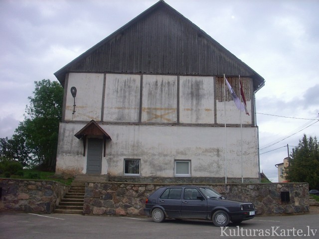 Drustu Tautas nams pirms rekonstrukcijas 2009. gadā
