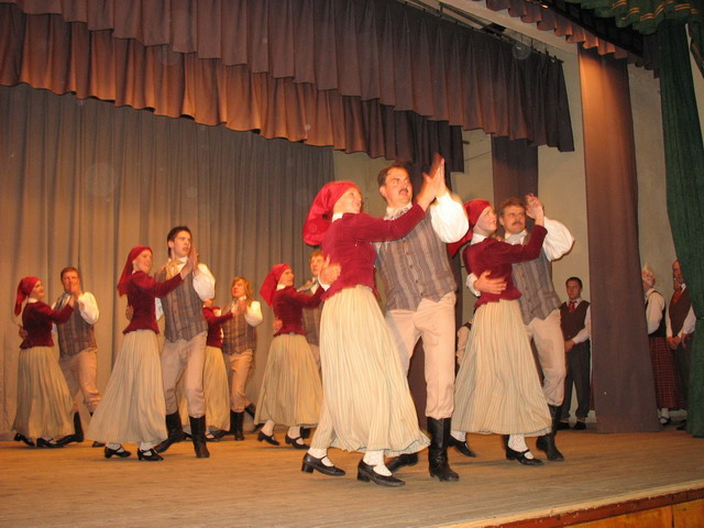 Tautas deju ansamblis "Lubāna"